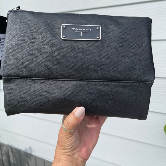 TAHARI Cosmetics Pyramid Case - Picture 9 of 14